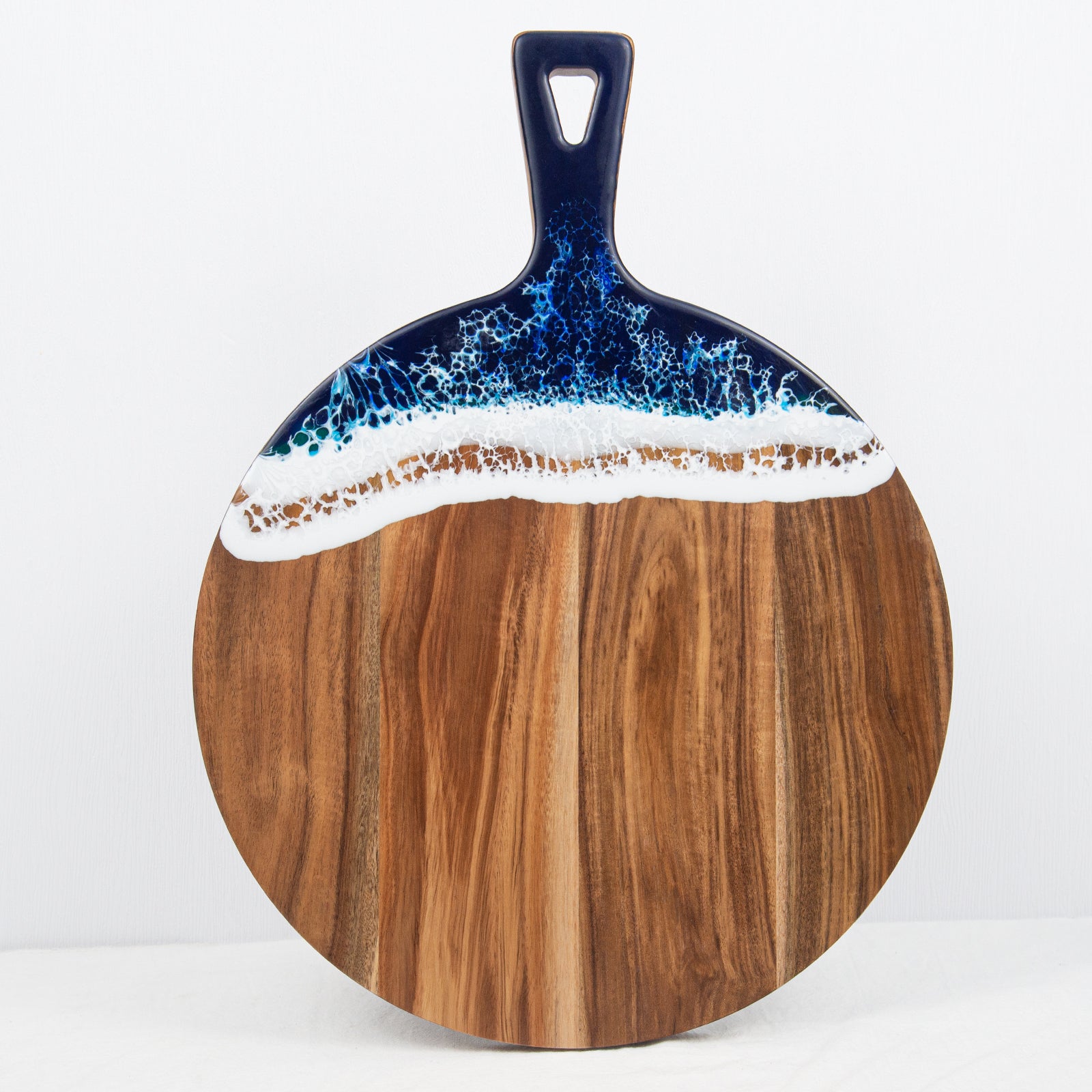 Handcrafted Round Acacia Cutting Board with Epoxy Resin Ocean Design & Handle